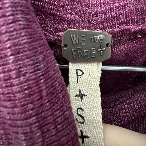 We the Free Split Back High Low Purple Turtleneck Top Size Small Tunic Boho - Picture 4 of 5